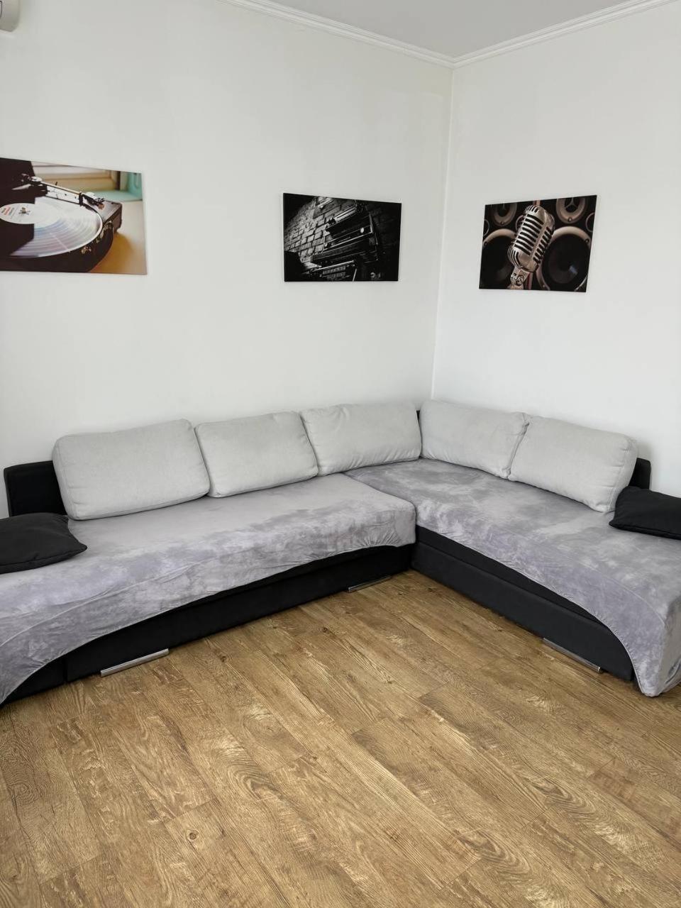Apartment For Guests With Soul Виниця Екстериор снимка