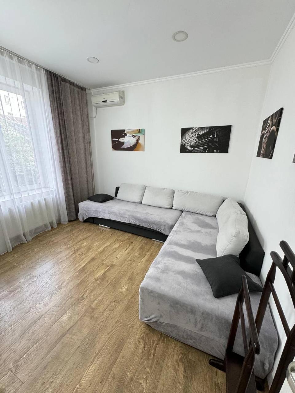 Apartment For Guests With Soul Виниця Екстериор снимка