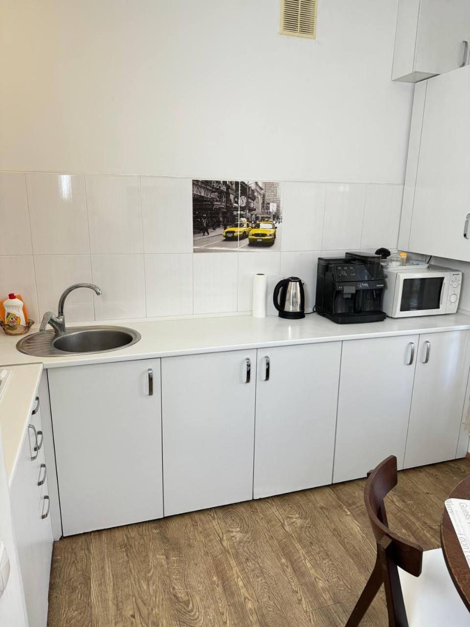 Apartment For Guests With Soul Виниця Екстериор снимка